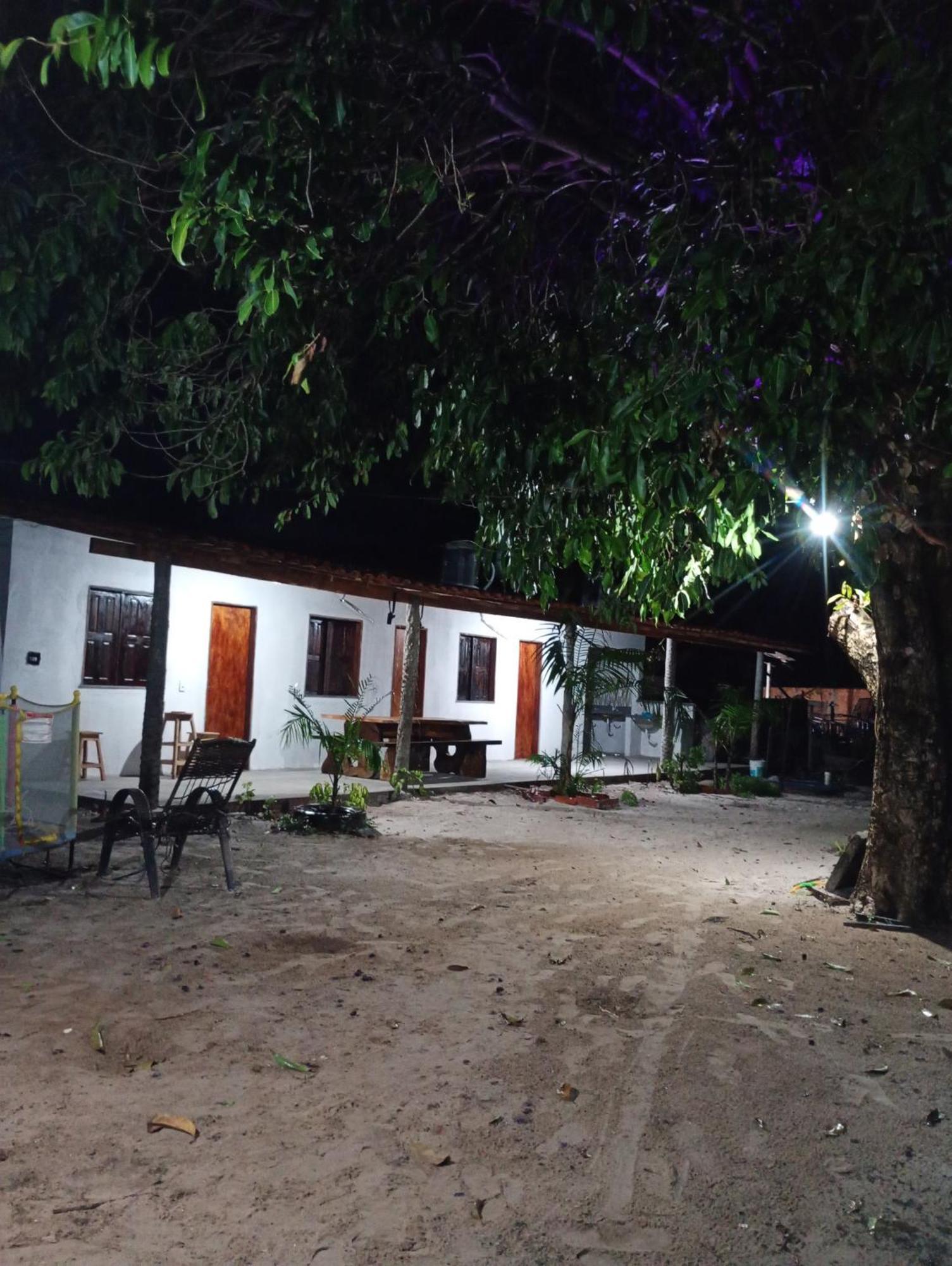 Hostel E Camping Na Rua Das Flores Santo Amaro do Maranhao Bagian luar foto