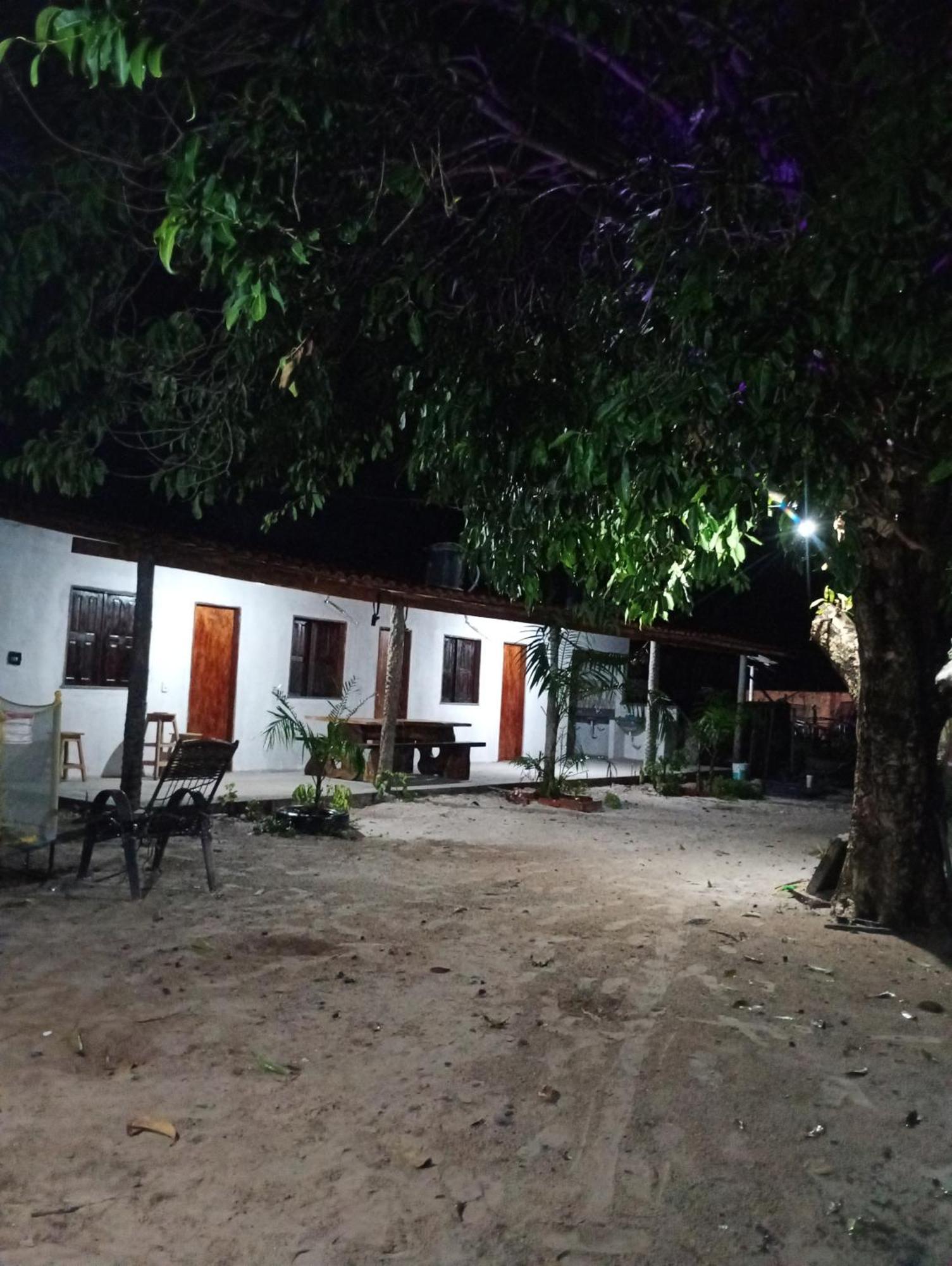 Hostel E Camping Na Rua Das Flores Santo Amaro do Maranhao Bagian luar foto