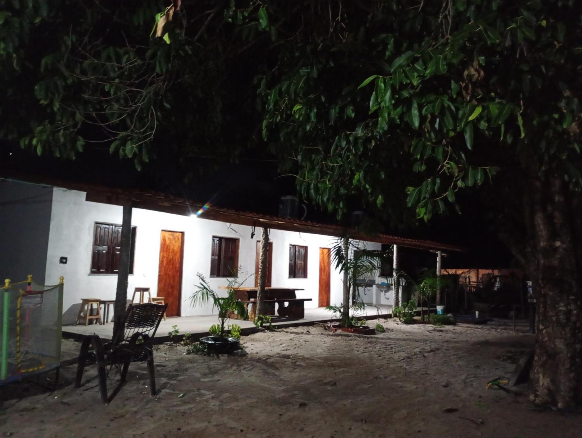 Hostel E Camping Na Rua Das Flores Santo Amaro do Maranhao Bagian luar foto