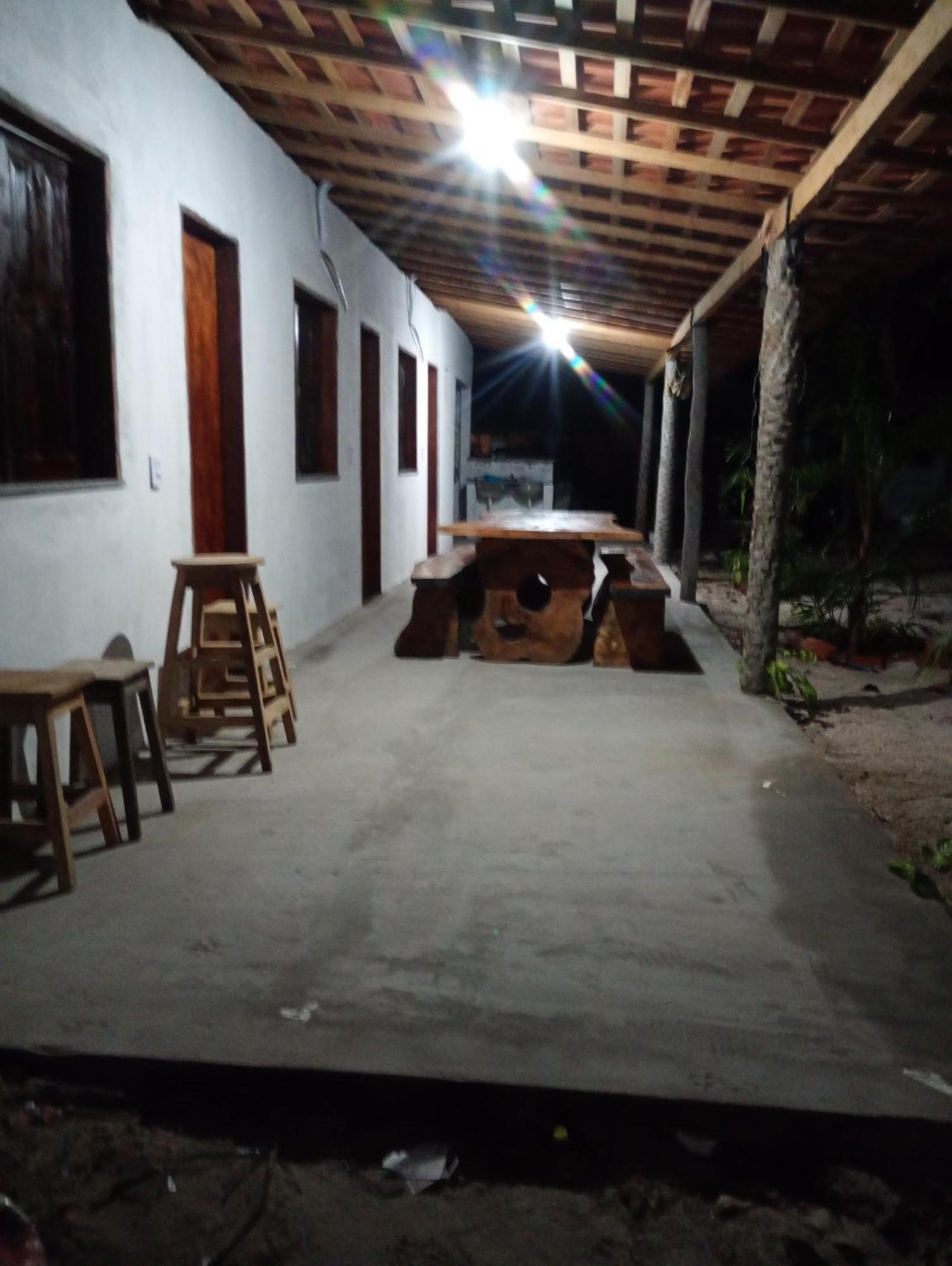 Hostel E Camping Na Rua Das Flores Santo Amaro do Maranhao Bagian luar foto