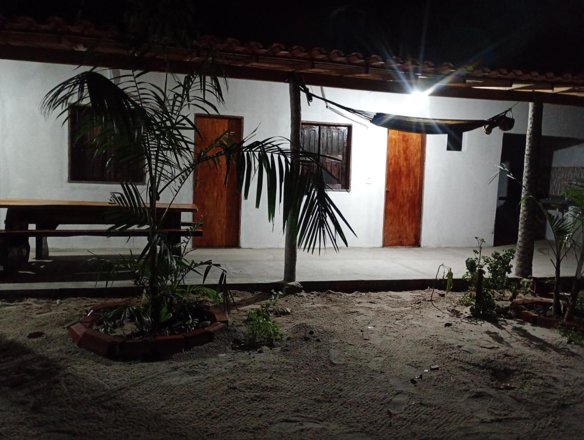 Hostel E Camping Na Rua Das Flores Santo Amaro do Maranhao Bagian luar foto