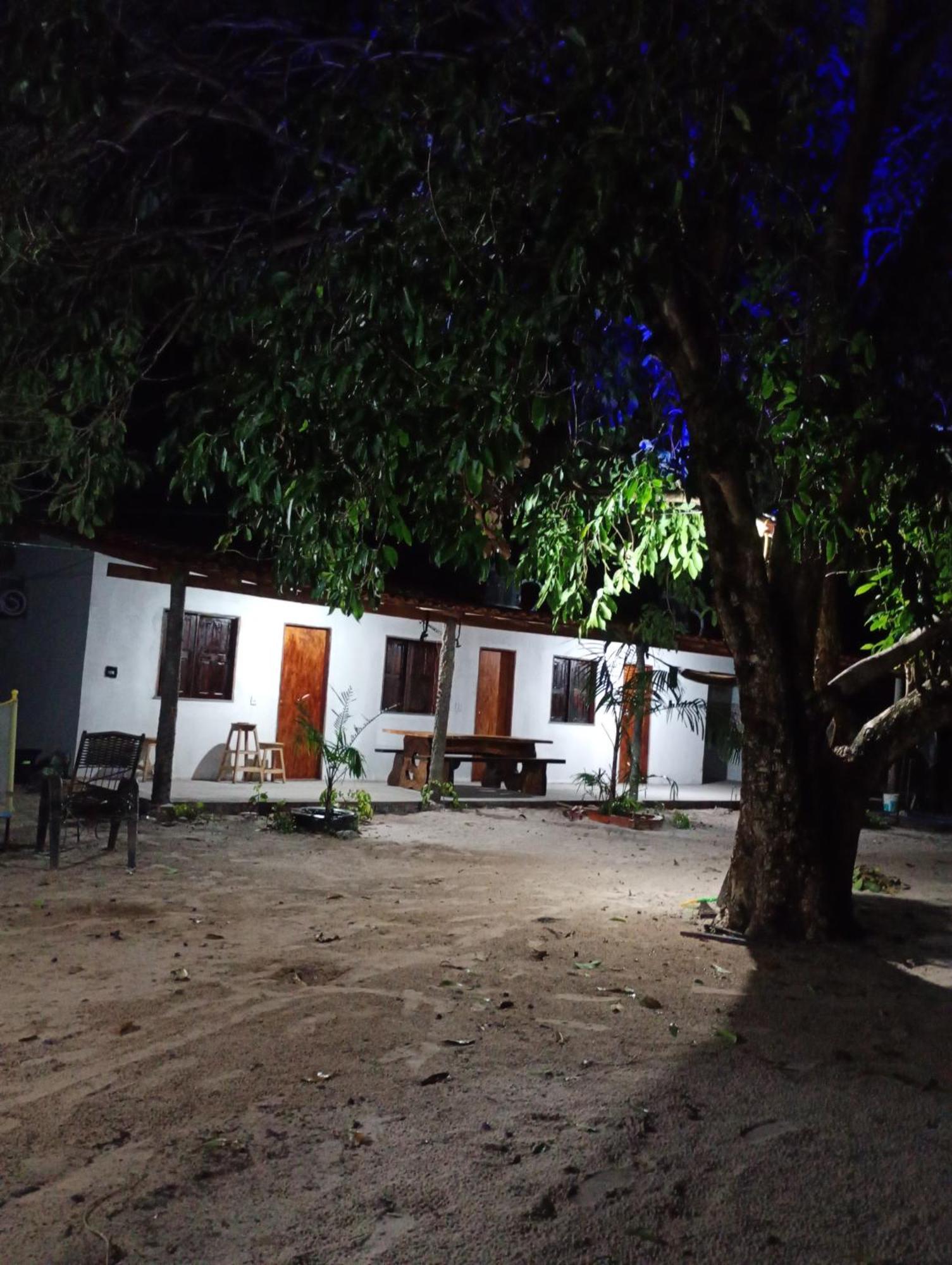 Hostel E Camping Na Rua Das Flores Santo Amaro do Maranhao Bagian luar foto