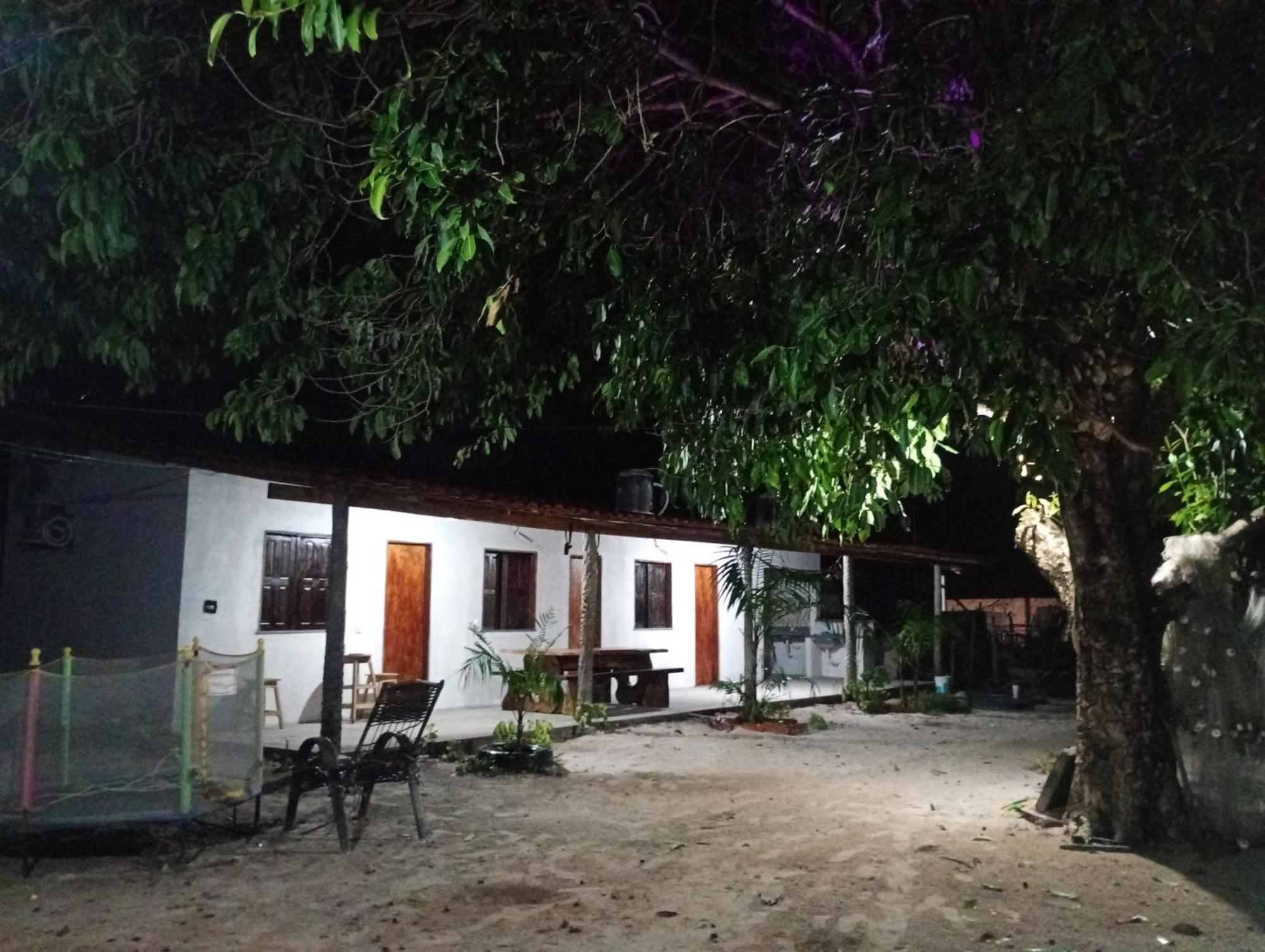 Hostel E Camping Na Rua Das Flores Santo Amaro do Maranhao Bagian luar foto